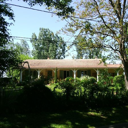 Le Bord De L'Eau Bed and Breakfast Sainte-Terre Exteriör bild