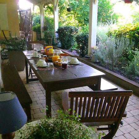Le Bord De L'Eau Bed and Breakfast Sainte-Terre Exteriör bild