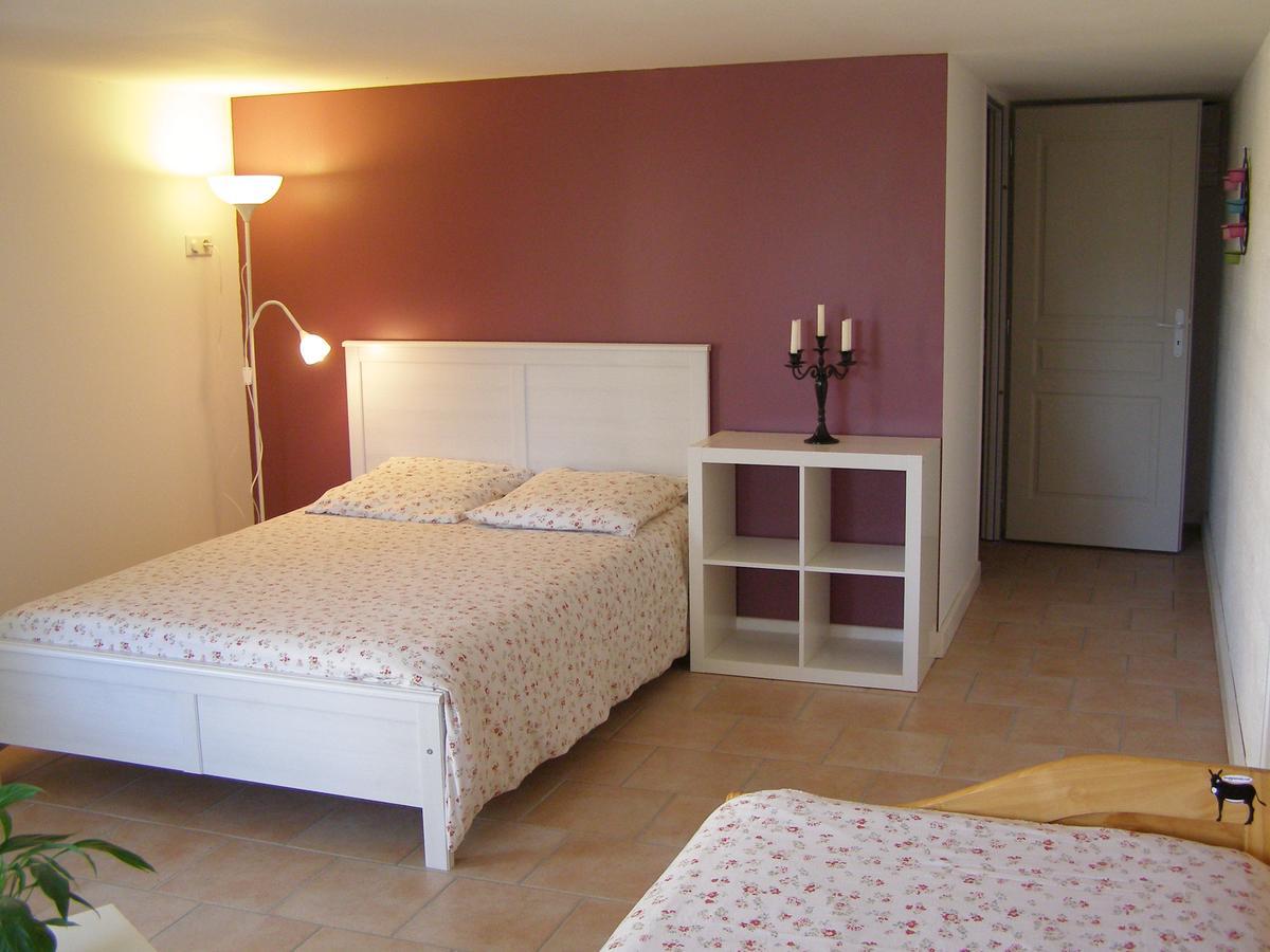 Le Bord De L'Eau Bed and Breakfast Sainte-Terre Exteriör bild